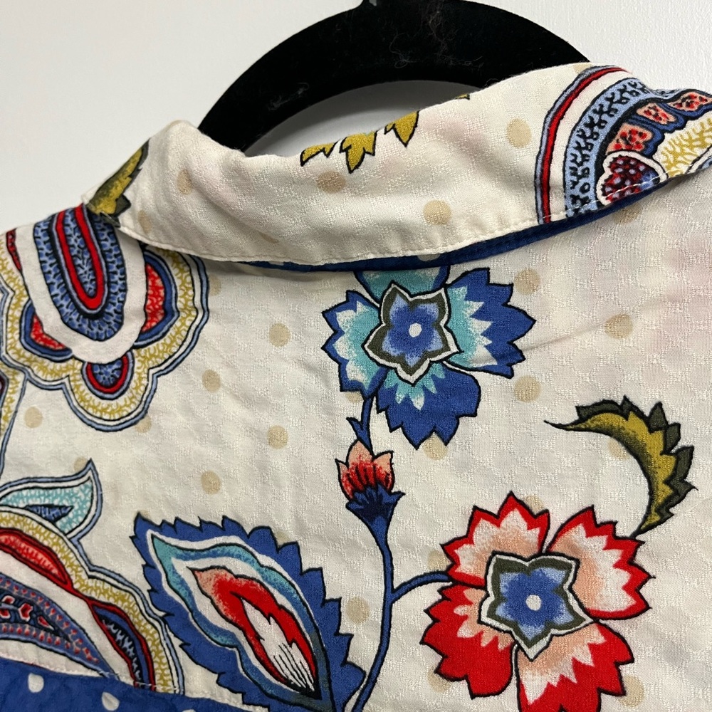Chico's Multicolored Paisley and Floral Print Sleeveless Button Down Blouse - Picture 14 of 14